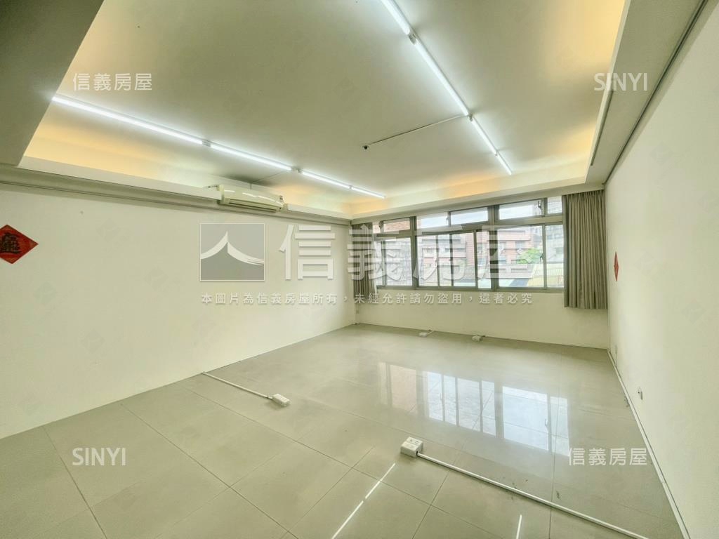電梯三房好規劃機能佳房屋室內格局與周邊環境