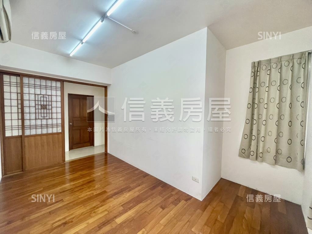 電梯三房好規劃機能佳房屋室內格局與周邊環境