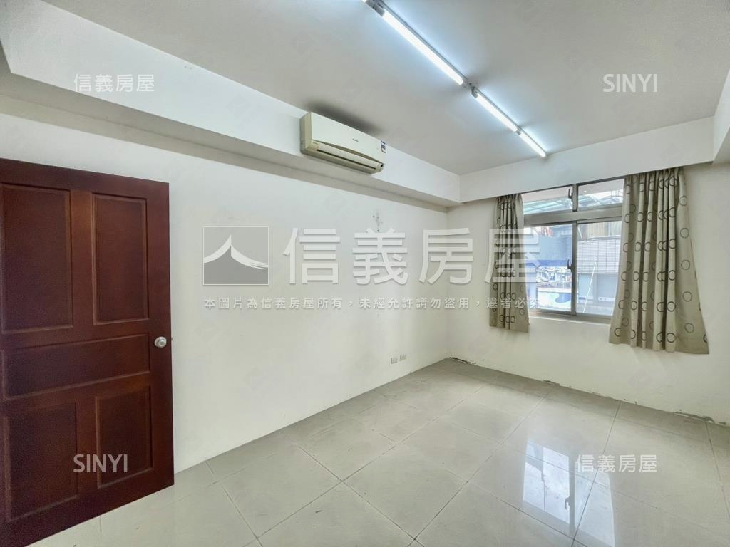 電梯三房好規劃機能佳房屋室內格局與周邊環境