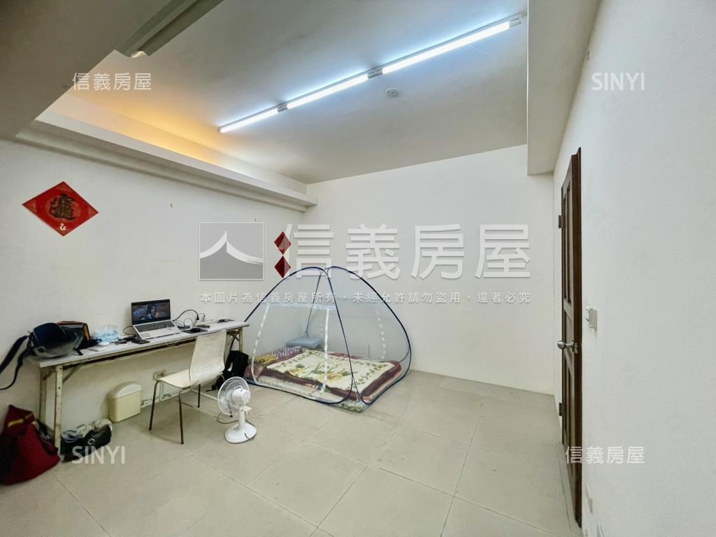 電梯三房好規劃機能佳房屋室內格局與周邊環境
