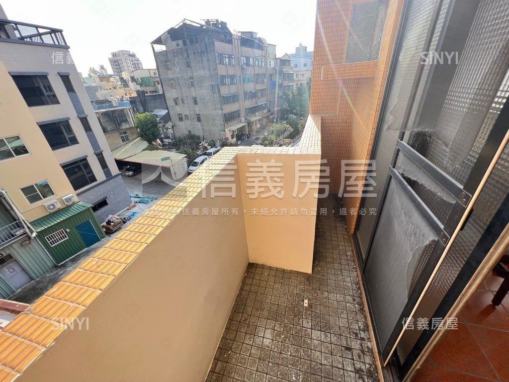 民族角間庭院透天房屋室內格局與周邊環境