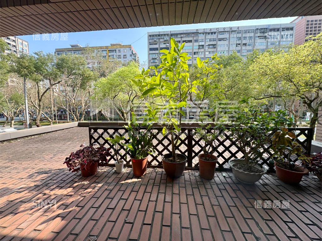 仁愛路林蔭精美屋況採光好房屋室內格局與周邊環境