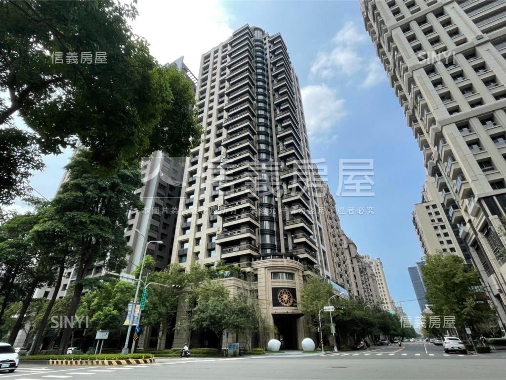 七期國泰層峰｜高樓三車位房屋室內格局與周邊環境