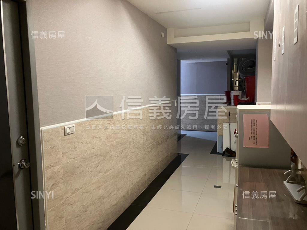 太原車站三樓重新裝潢六套房屋室內格局與周邊環境