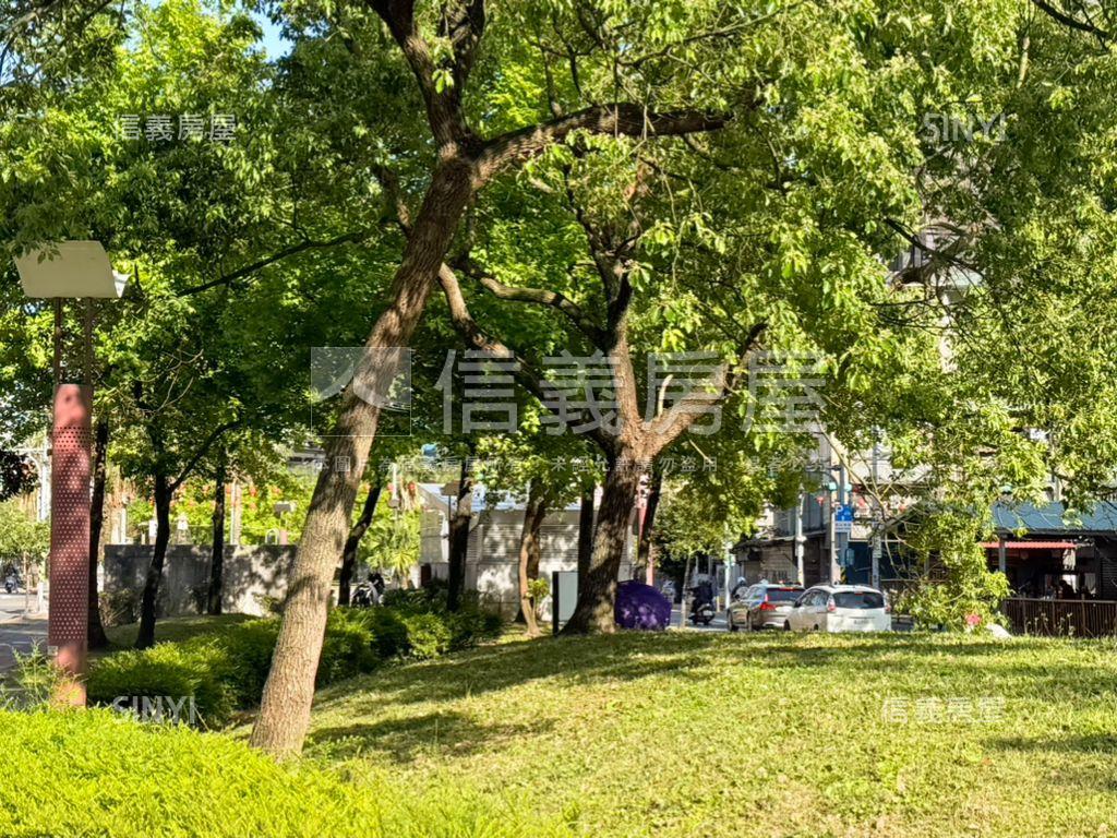 近松山捷運電梯有車位房屋室內格局與周邊環境