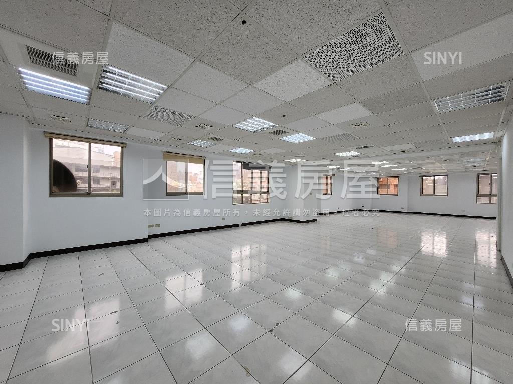 經國路台北捷豹百坪商辦房屋室內格局與周邊環境