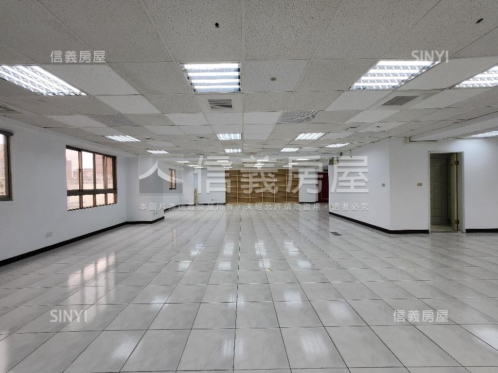 經國路台北捷豹百坪商辦房屋室內格局與周邊環境