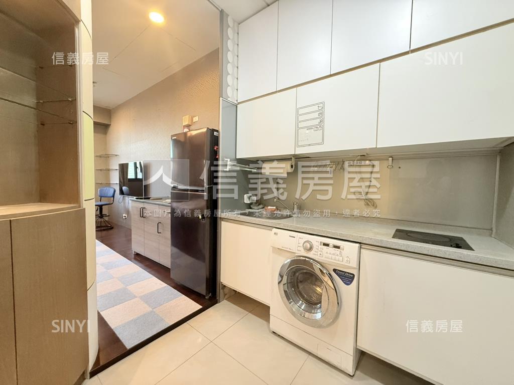 捷運七張西華館景觀大套房房屋室內格局與周邊環境
