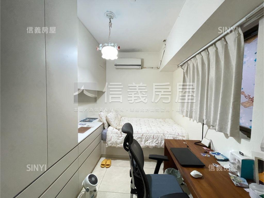 仁愛錄高樓層露台兩房車位房屋室內格局與周邊環境