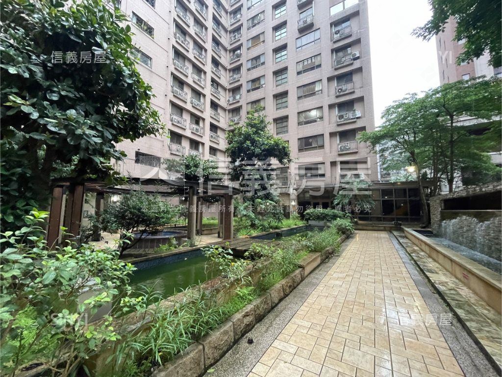 仁愛錄高樓層露台兩房車位房屋室內格局與周邊環境