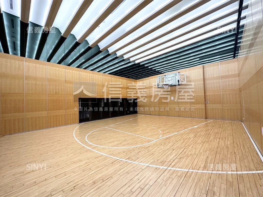 由鉅朝南美視野附三平車位房屋室內格局與周邊環境