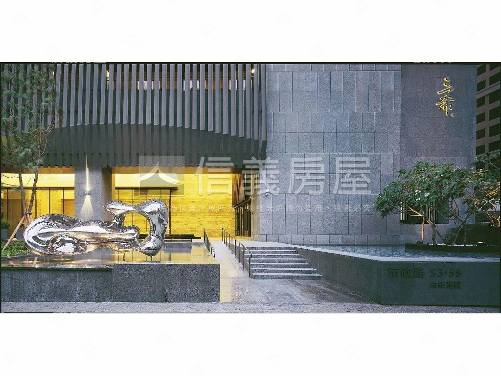 由鉅朝南美視野附三平車位房屋室內格局與周邊環境