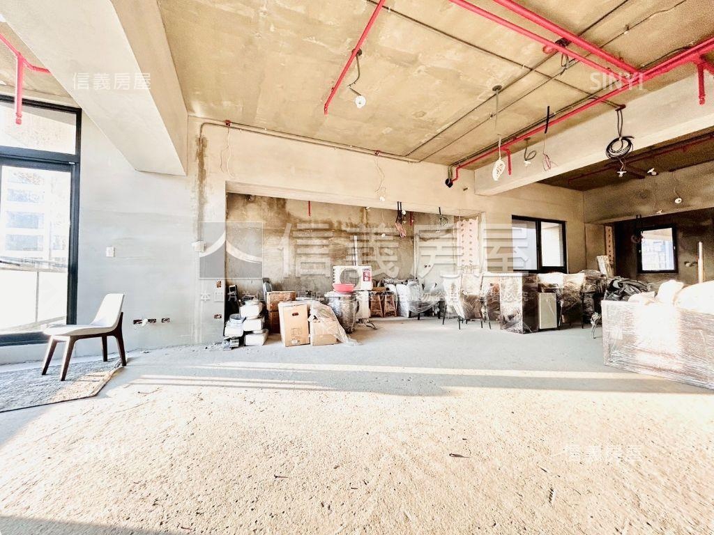 由鉅朝西南美視野三平車位房屋室內格局與周邊環境