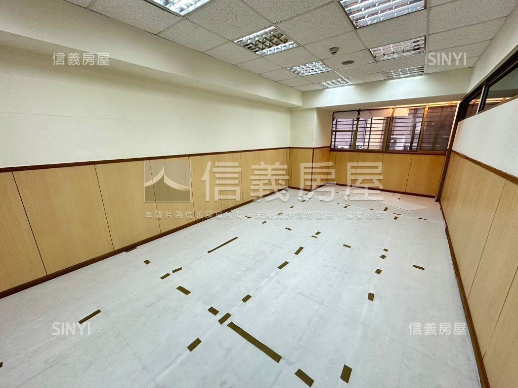 【地標型店辦】珍稀釋出房屋室內格局與周邊環境
