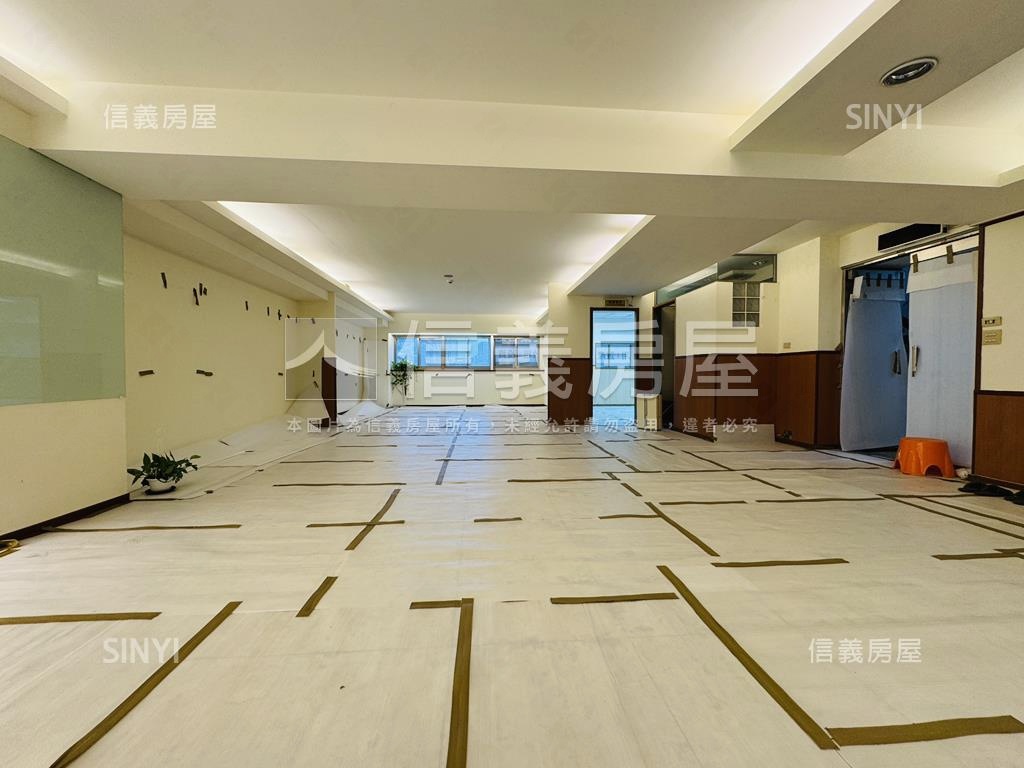 【地標型店辦】珍稀釋出房屋室內格局與周邊環境