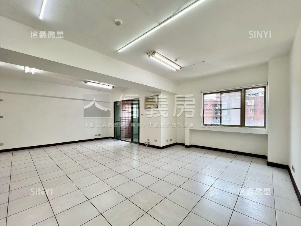 豪傑景觀大空間有車位房屋室內格局與周邊環境
