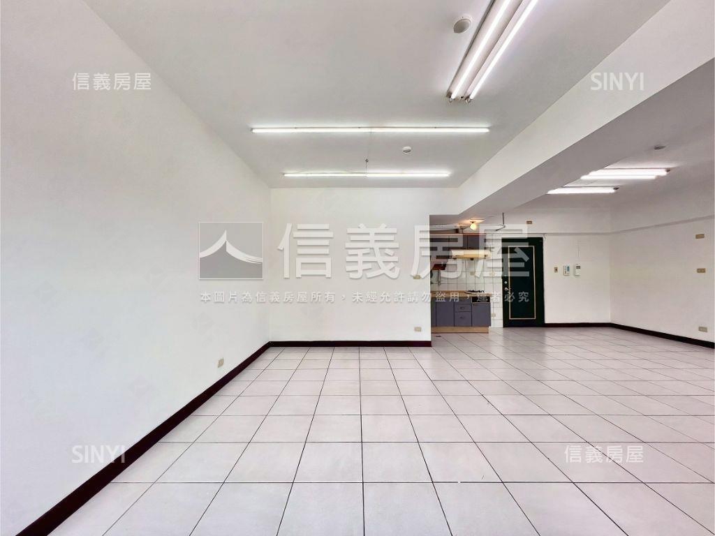 豪傑景觀大空間有車位房屋室內格局與周邊環境