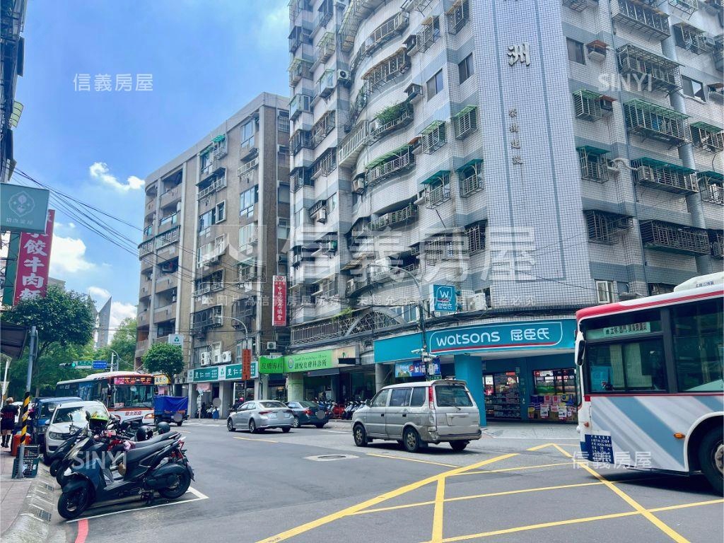 豪傑景觀大空間有車位房屋室內格局與周邊環境
