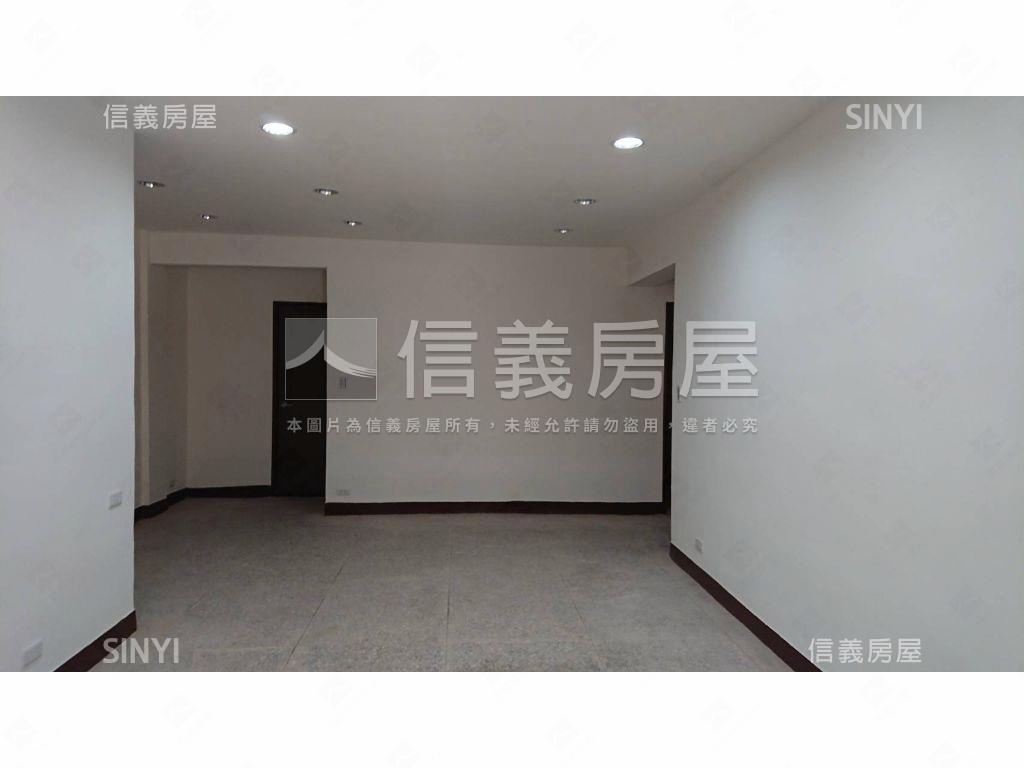三民路稀有庭院大一樓房屋室內格局與周邊環境