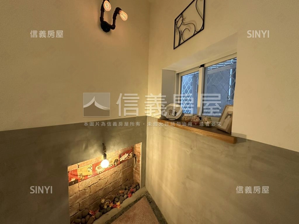 近成大愛貓風透天房屋室內格局與周邊環境