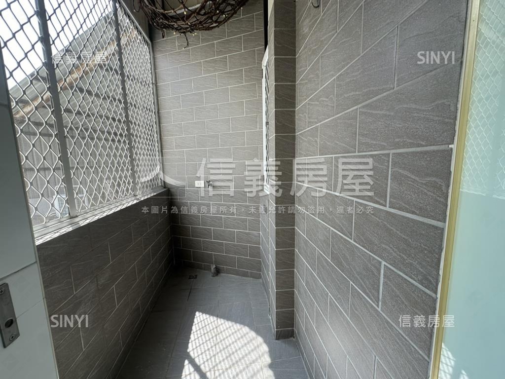 近成大愛貓風透天房屋室內格局與周邊環境