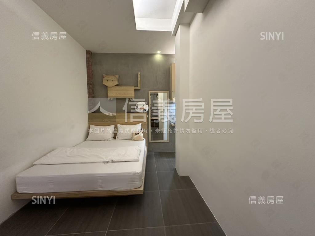 近成大愛貓風透天房屋室內格局與周邊環境