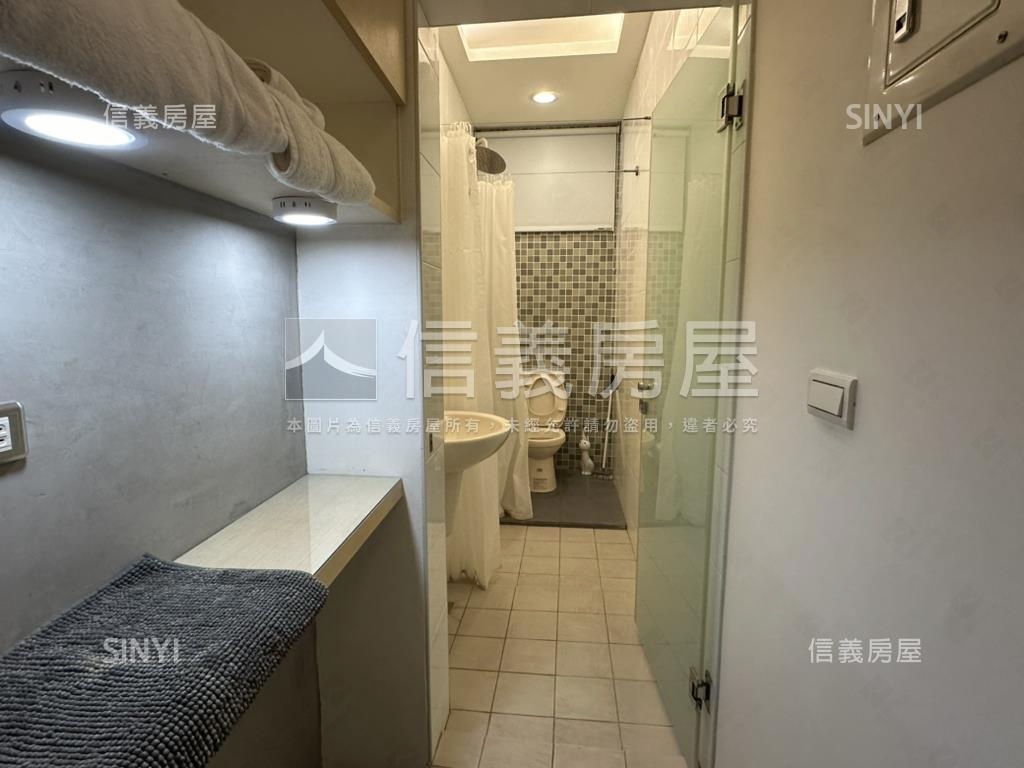 近成大愛貓風透天房屋室內格局與周邊環境