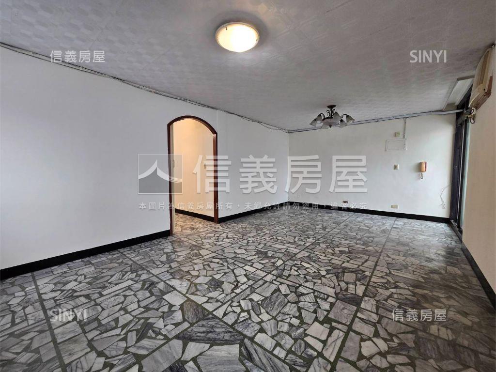 稀有土地持有２２坪大公寓房屋室內格局與周邊環境