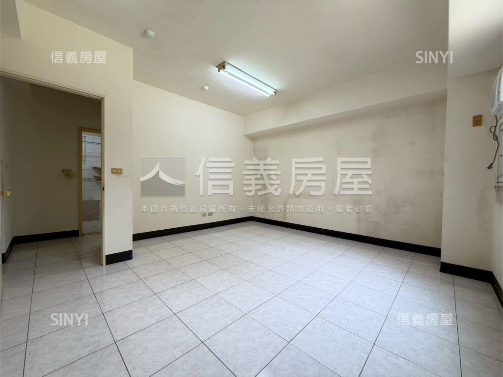 第一家庭方正大兩房房屋室內格局與周邊環境