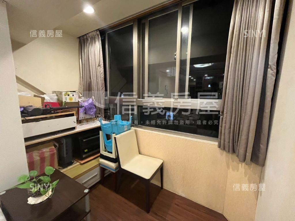 愷悅優質兩房車位房屋室內格局與周邊環境
