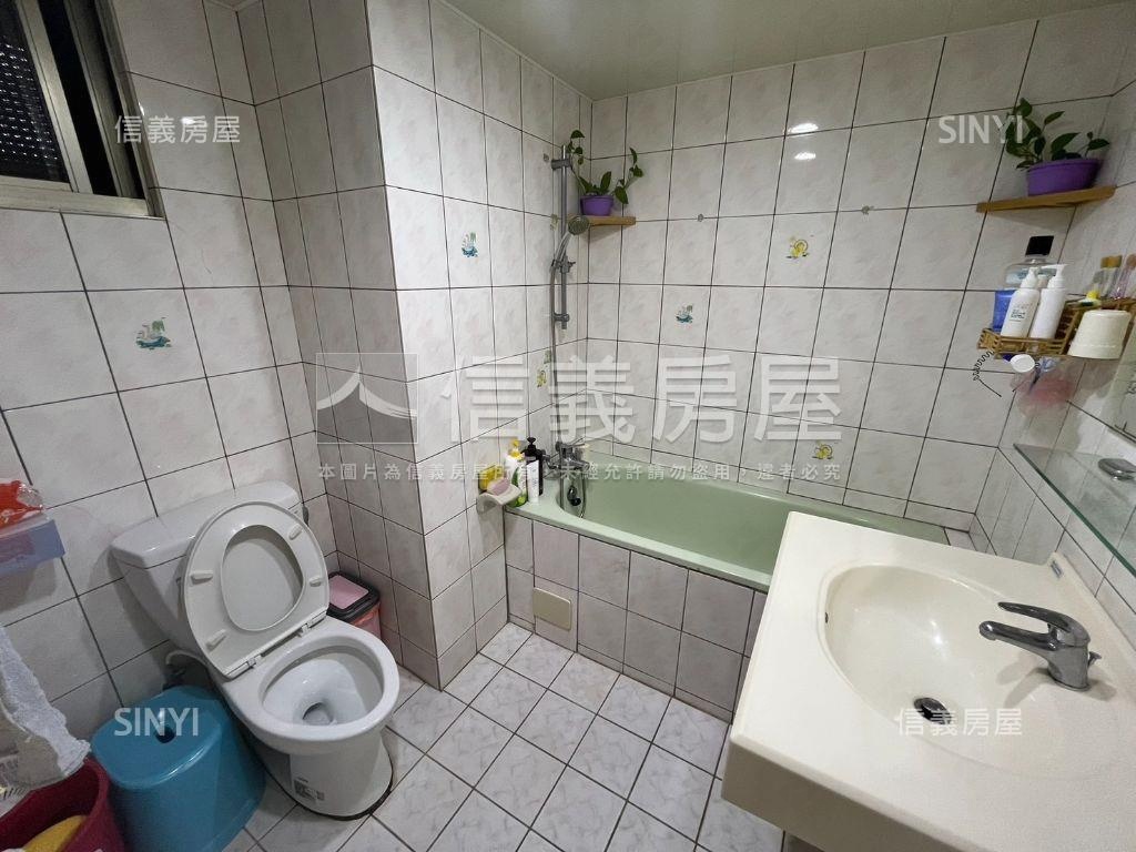 愷悅優質兩房車位房屋室內格局與周邊環境