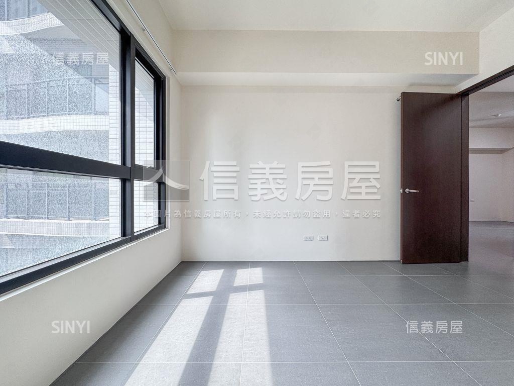 椰林科大道四房房屋室內格局與周邊環境