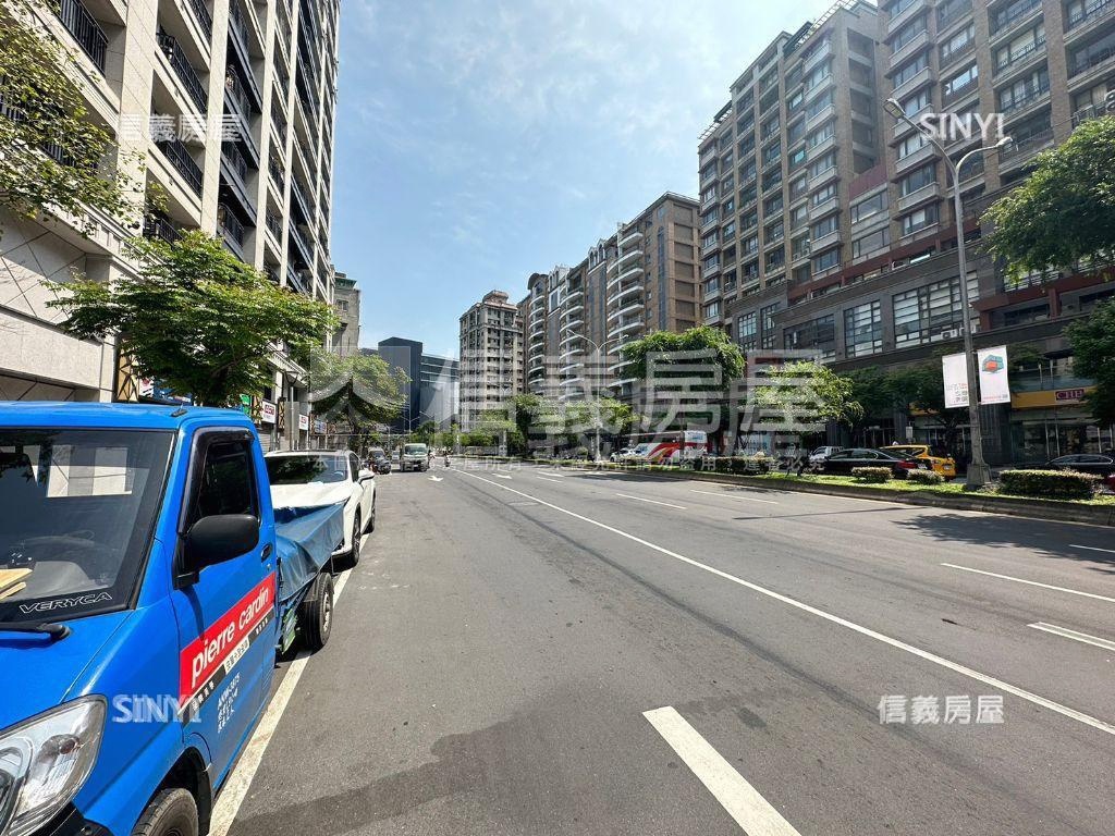ＡＲＴ一樓金店面房屋室內格局與周邊環境