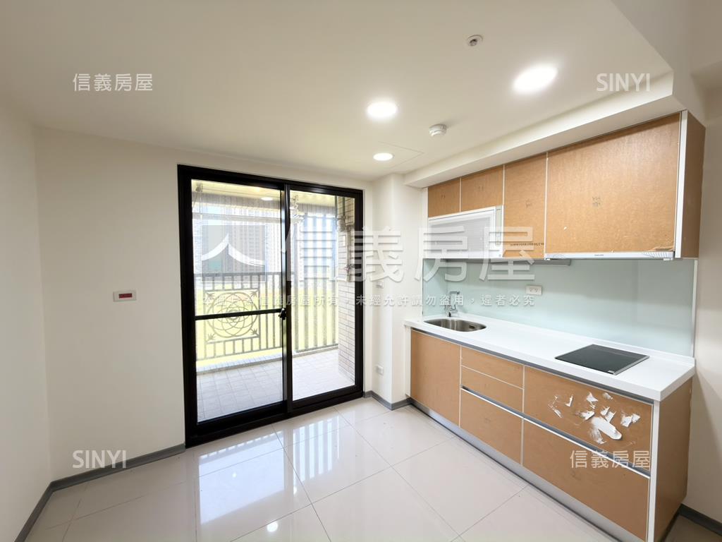 名軒海樂地大兩房坡平車位房屋室內格局與周邊環境