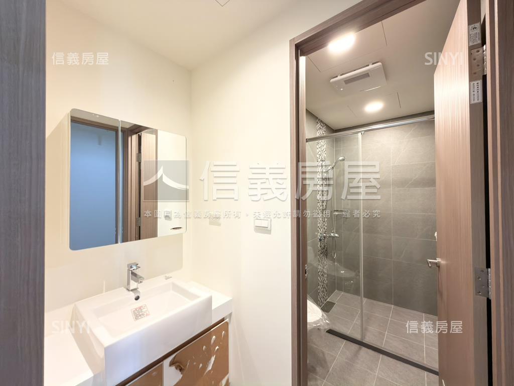 名軒海樂地大兩房坡平車位房屋室內格局與周邊環境