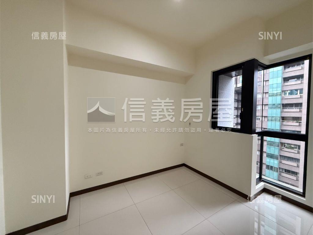 ｛松德８８｝全新發兩房車房屋室內格局與周邊環境