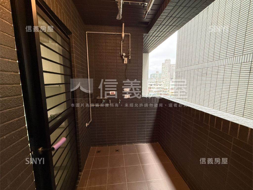 ｛松德８８｝全新發兩房車房屋室內格局與周邊環境