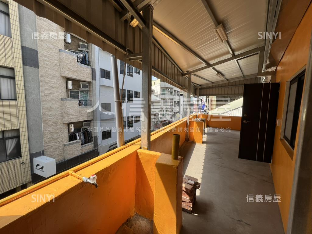 衛民街面寬１１米透天店面房屋室內格局與周邊環境