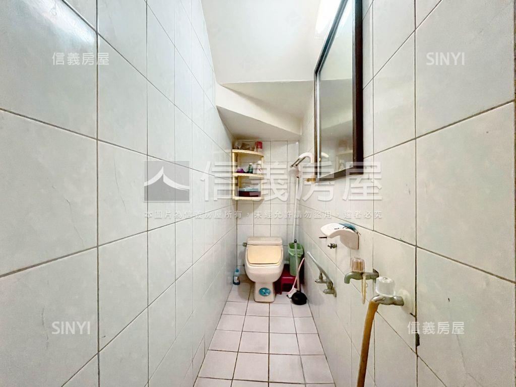 專任東海商圈朝南溫馨透天房屋室內格局與周邊環境