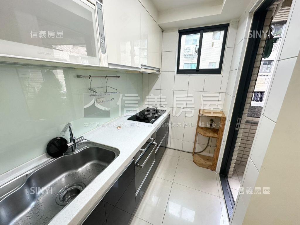 新天地１＋１坡平車位房屋室內格局與周邊環境