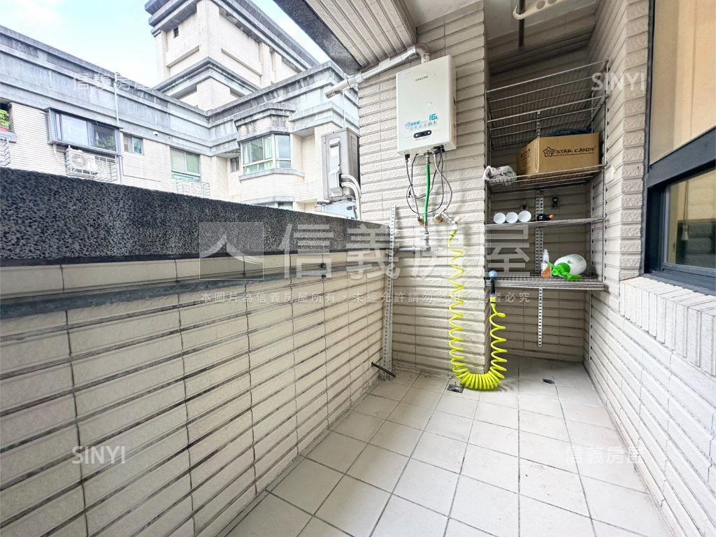 新天地１＋１坡平車位房屋室內格局與周邊環境