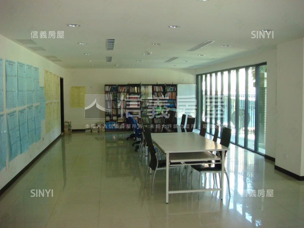 新天地１＋１坡平車位房屋室內格局與周邊環境