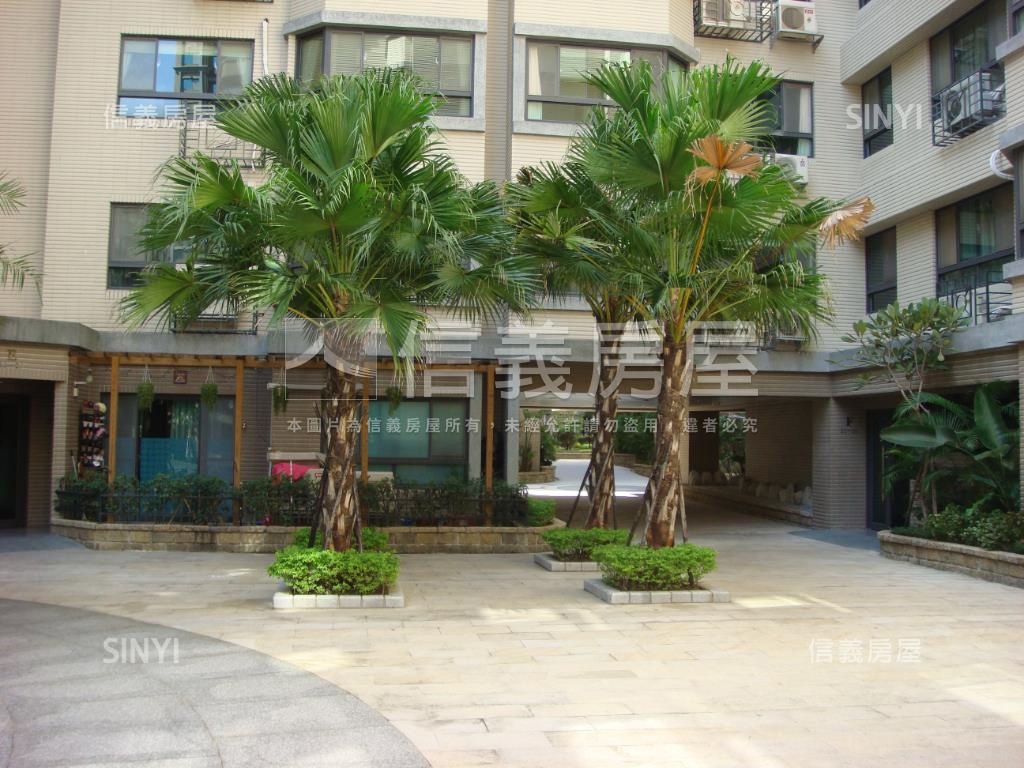 新天地１＋１坡平車位房屋室內格局與周邊環境