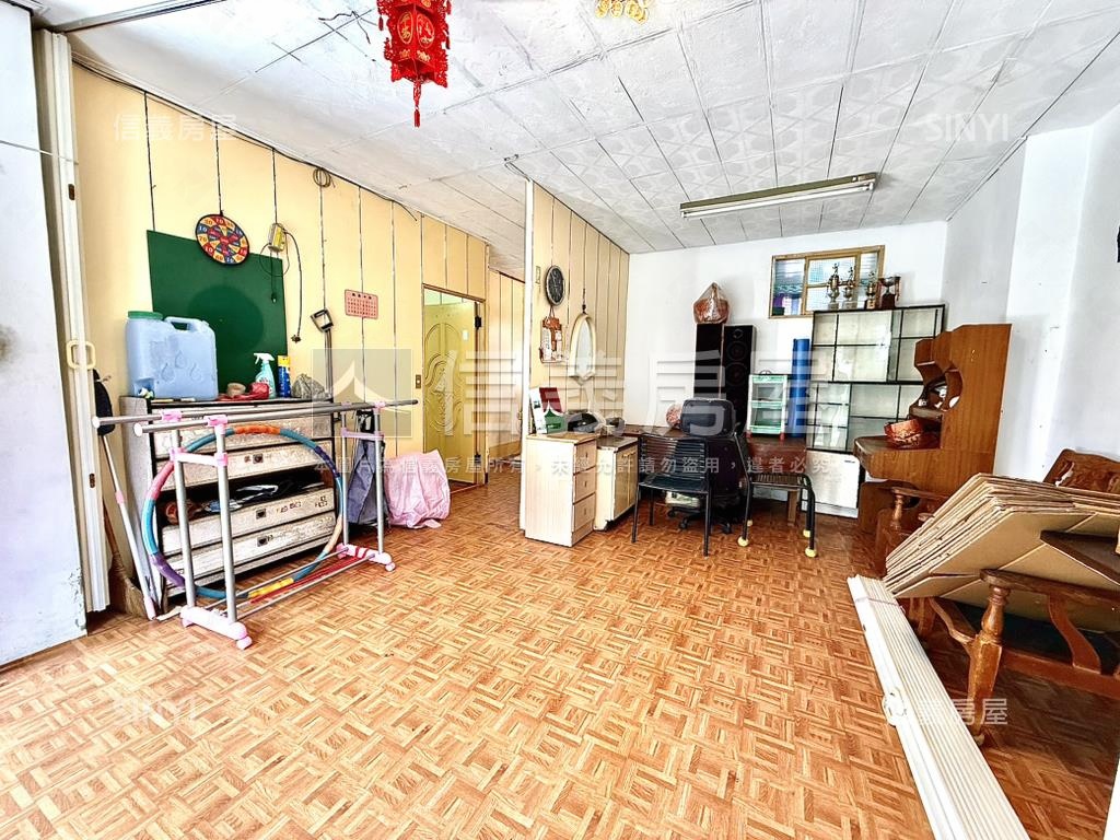 萬華優質採光頂加美寓房屋室內格局與周邊環境