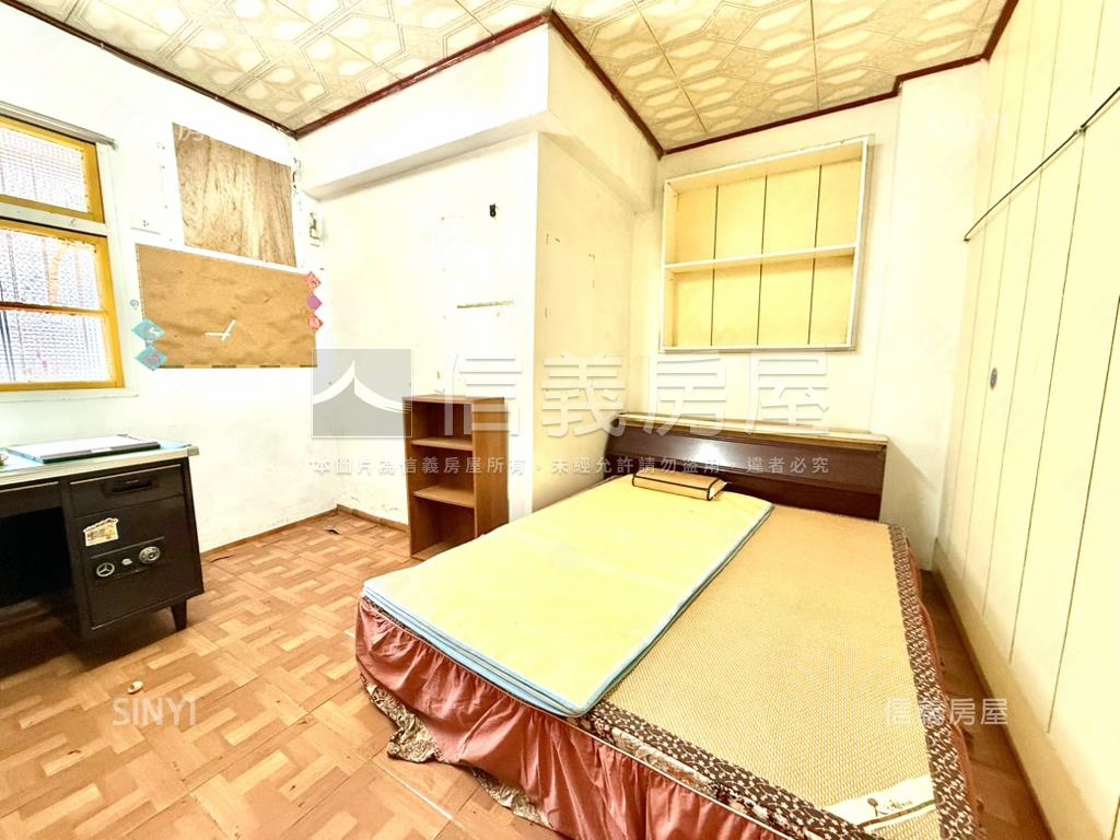 萬華優質採光頂加美寓房屋室內格局與周邊環境