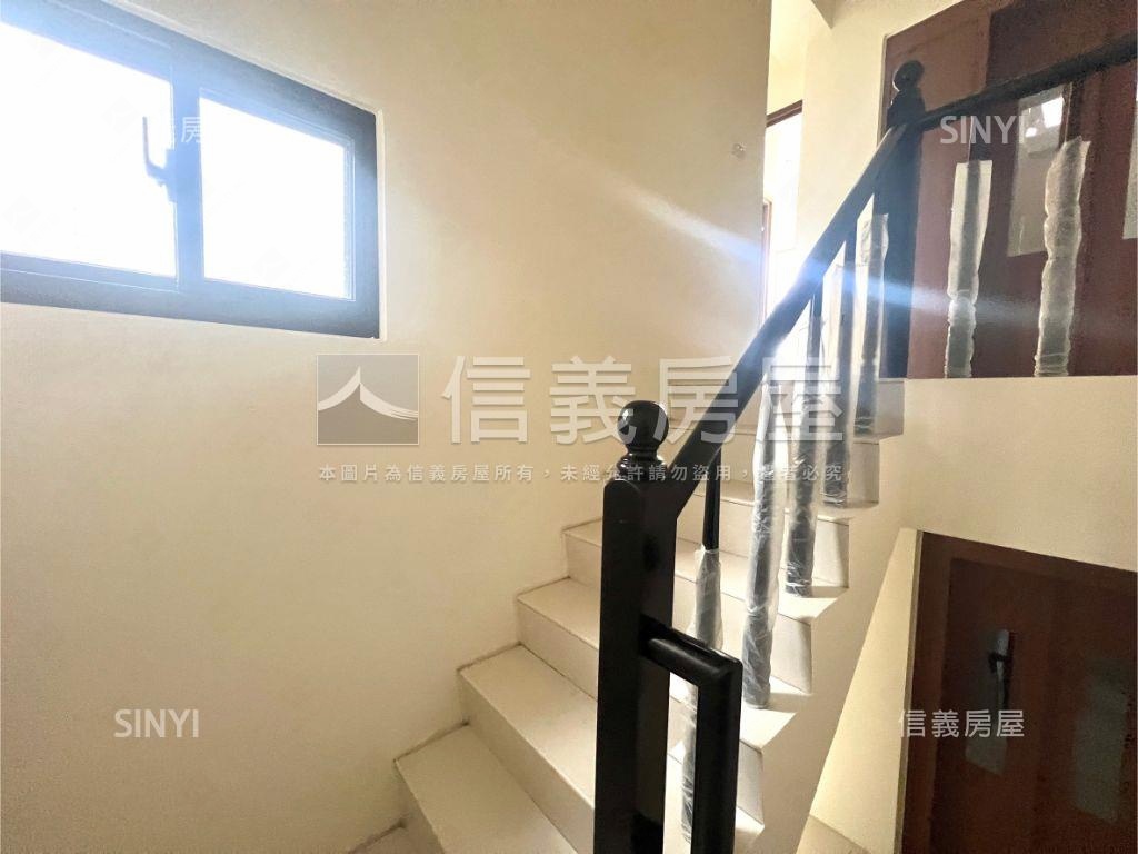 臨路未住電梯美墅房屋室內格局與周邊環境