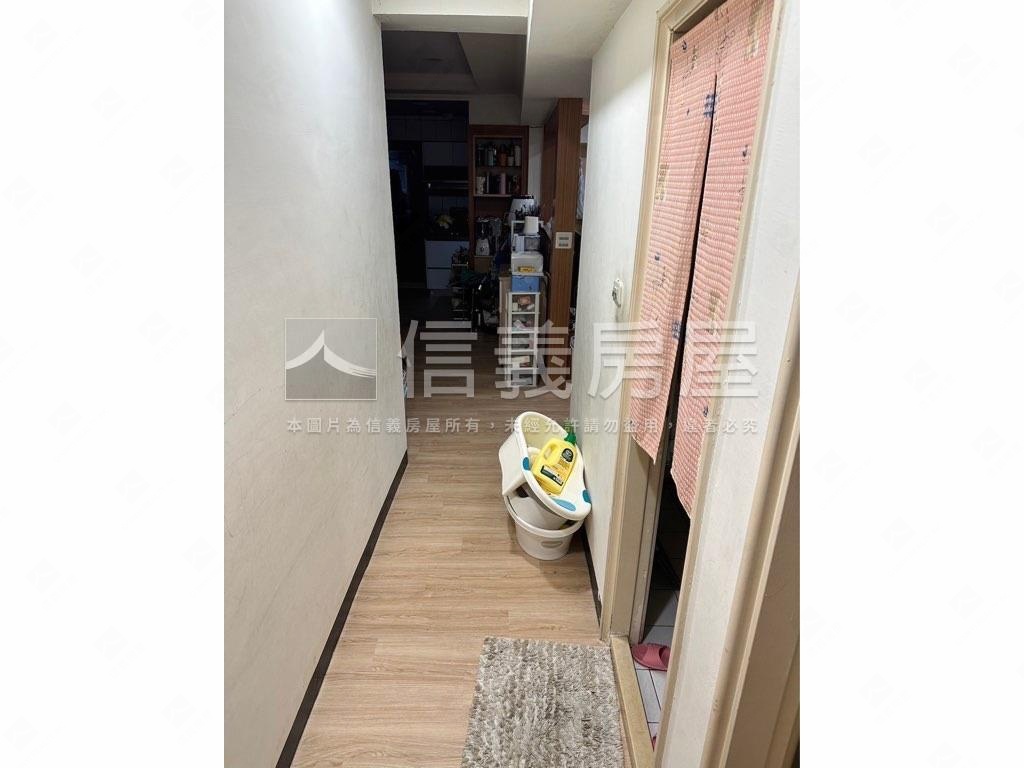 『國寶』東區三房車位房屋室內格局與周邊環境