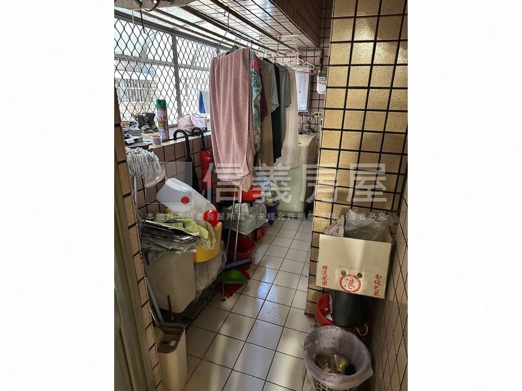 『國寶』東區三房車位房屋室內格局與周邊環境