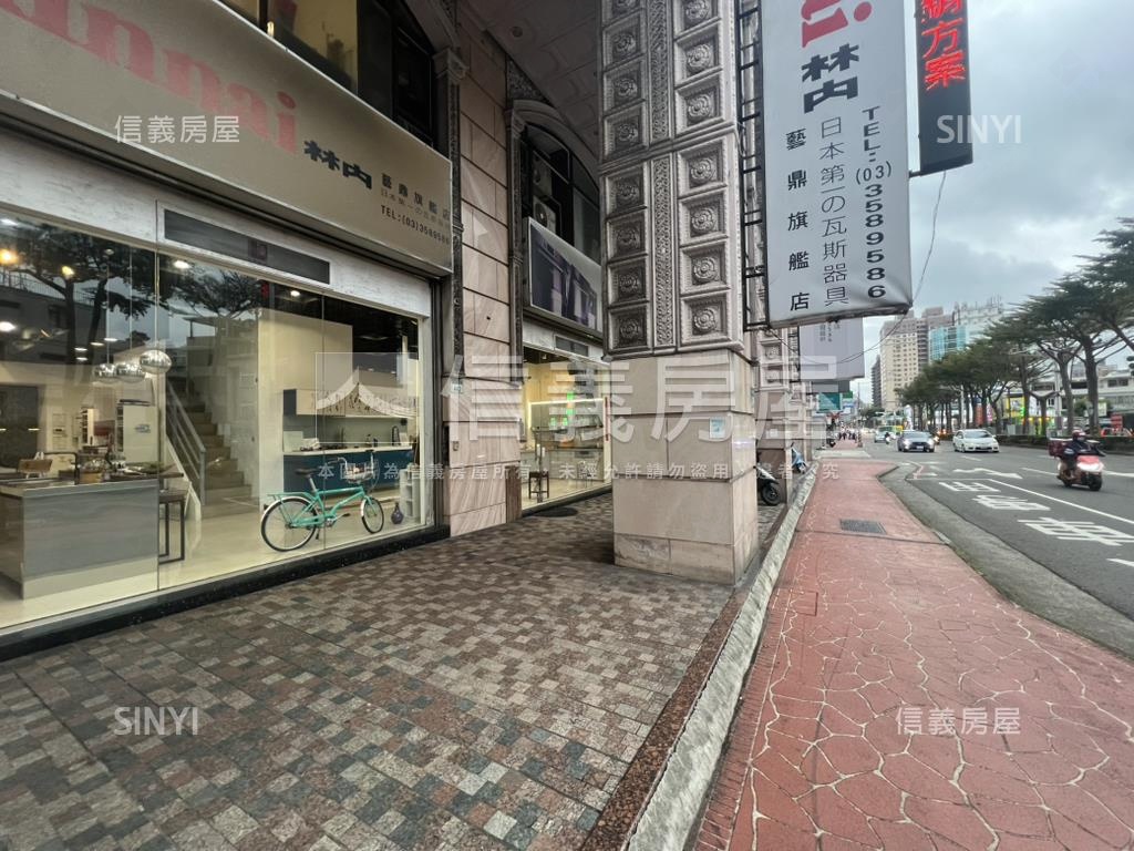 近家樂福經國路整棟透店房屋室內格局與周邊環境