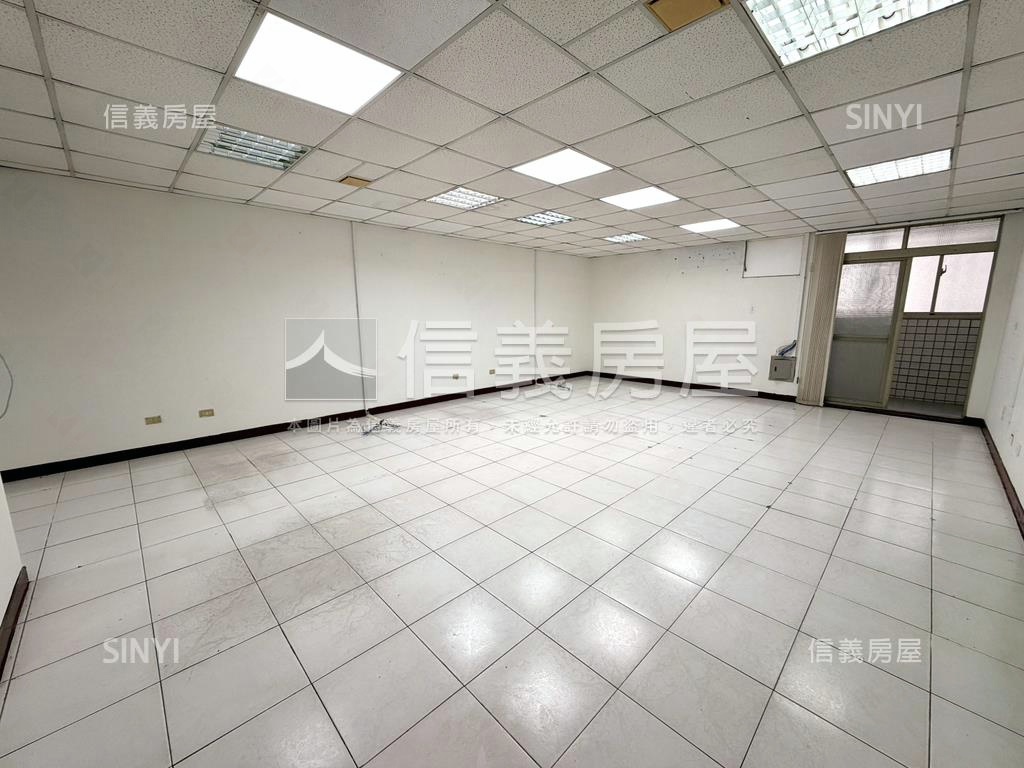 東區近交流道辦公室房屋室內格局與周邊環境